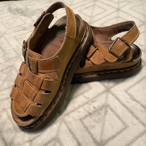 Doc Martens Sandals. Men’s size 6/ Women’s size 7